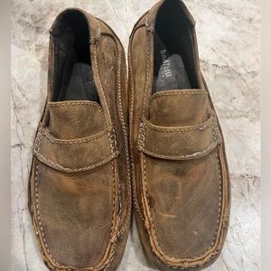 BedStu distressed leather men’s size 10 loafers. Worn once. Smoke free home.